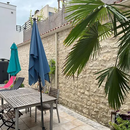 Apartment Charmant T2 2* Avec Patio, Centre-ville Et Plage A Pied, Fibre - Fr-1-539-45 *